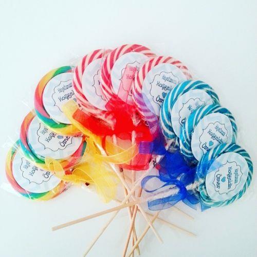 24 ADET ETİKETLİ KURDELELİ LOLİPOP BEBEK ŞEKERİ L20