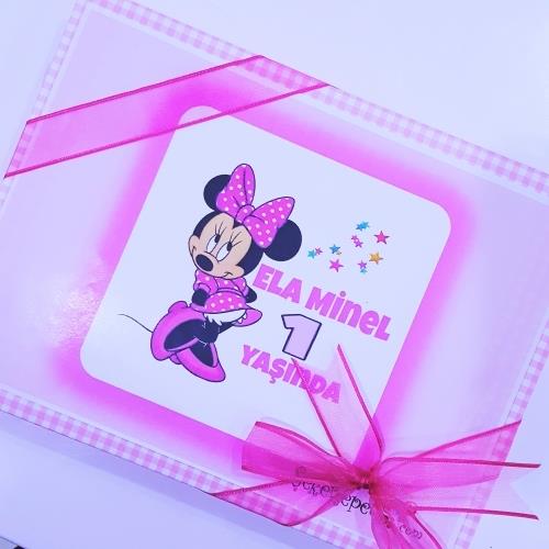 İsim Etiketli Madlen Kız Bebek Çikolatası 48 ADET Kutulu Madlen EC29