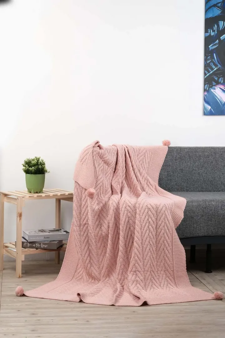 Leyla Triko Örgülü Tv Battaniyesi-4 Ponponlu 130 X 170 Cm