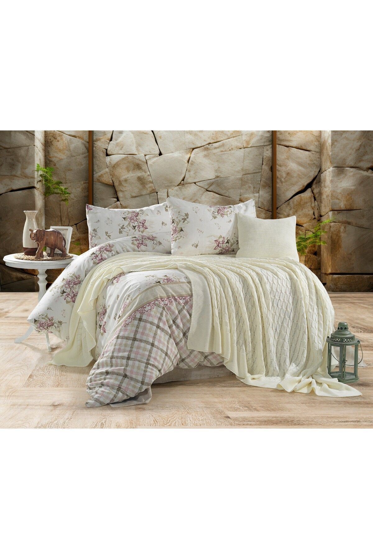 Zuzu Çift Kişilik 57 Tel Nevresim Takımı Triko Battaniyeli 200 X 220 Cm