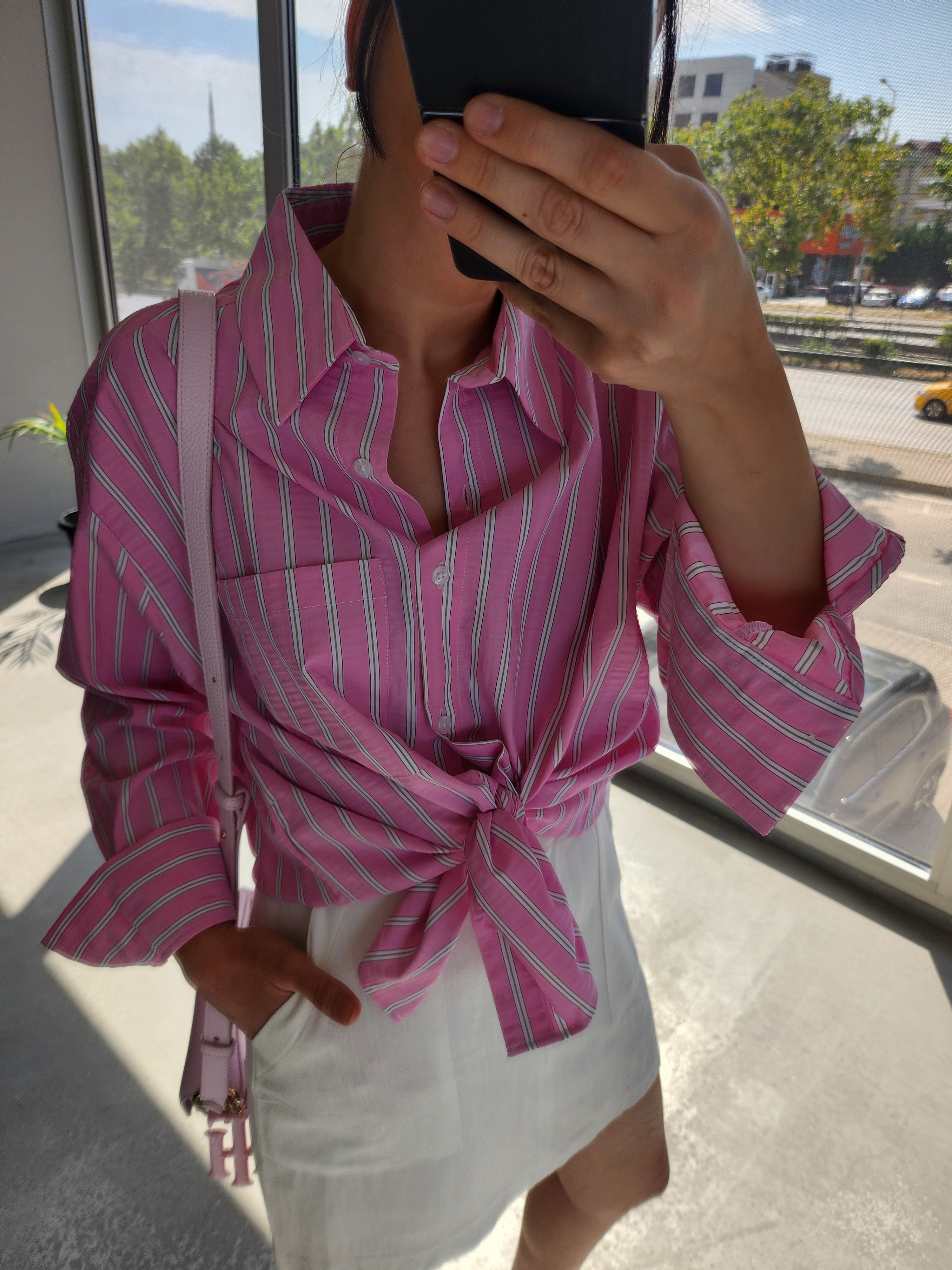 PEMBE ÇİZGİLİ GÖMLEK