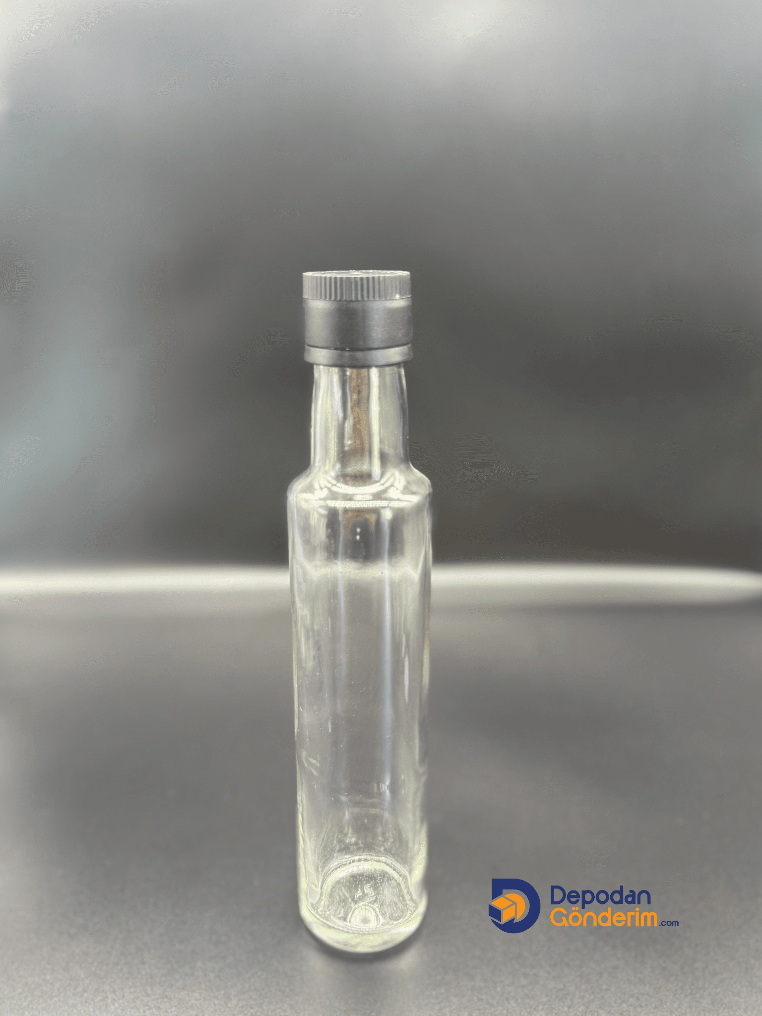 DP179 250cc Şeffaf Dorika Şişe (Siyah Kilitli Akıtıcılı Kapak) 