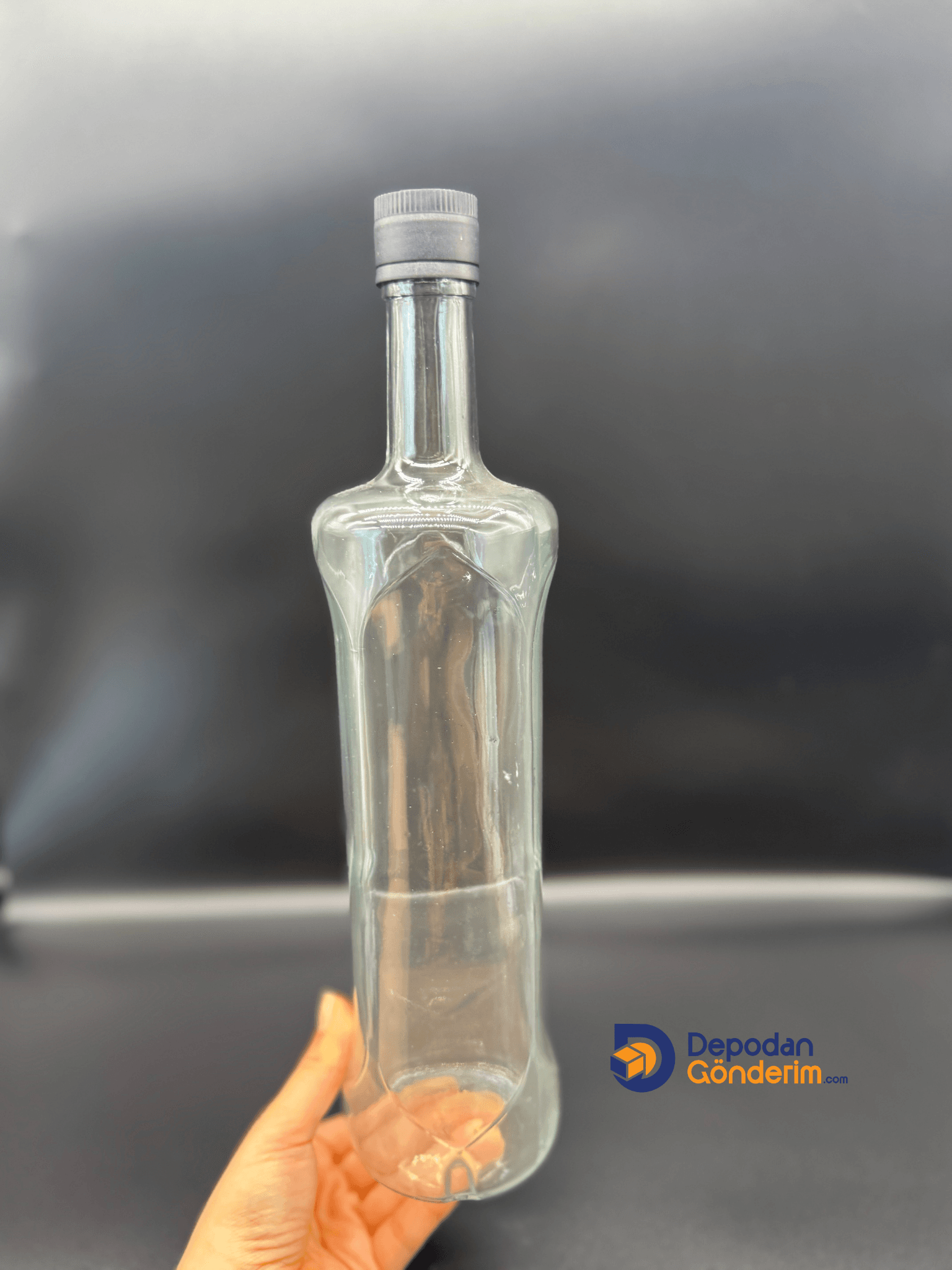 DP155 1000cc Şeffaf Dorika Cam Şişe (Siyah Akıtıcılı Kapak)