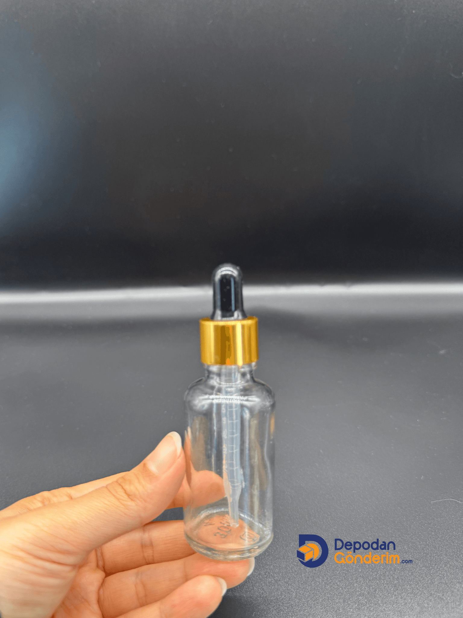 DP86 30cc PLASTİK DAMLALIKLI - METAL GOLD KAPAKLI ŞİŞE 