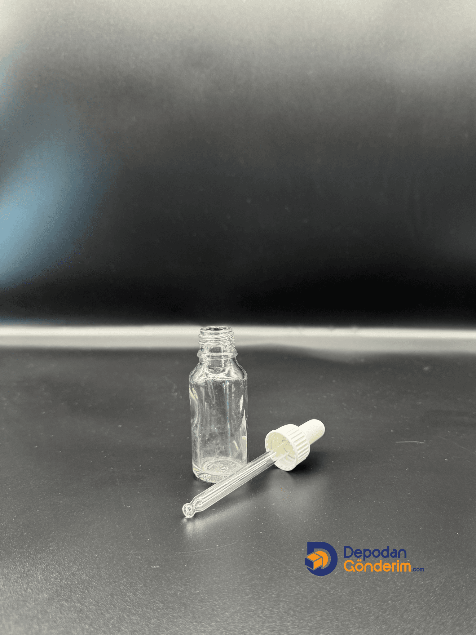 DP84 20cc CAM DAMLALIKLI - PLASTİK BEYAZ KAPAKLI ŞİŞE