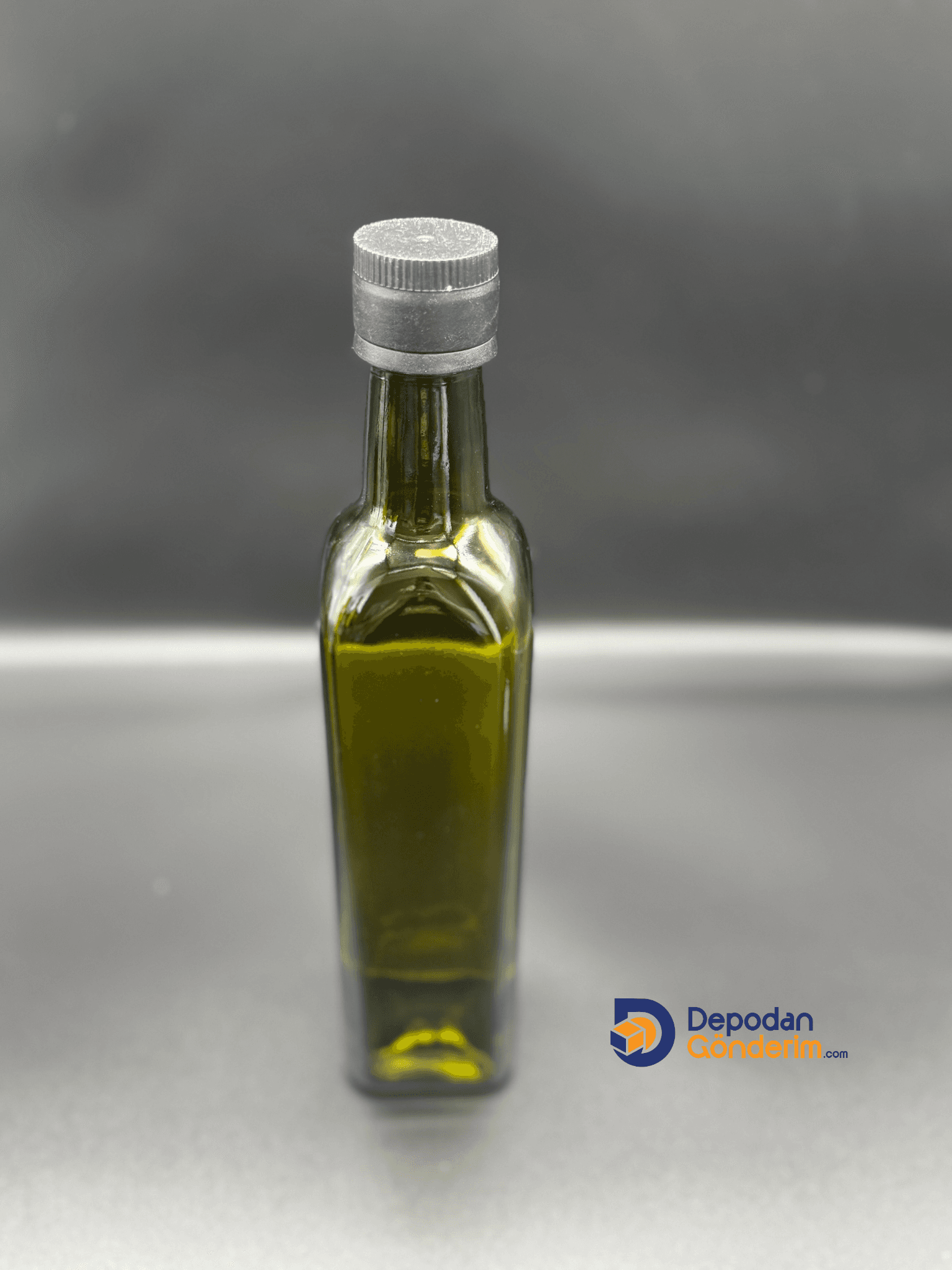 DP171 500cc Yeşil Maraska Şişe (Siyah Kilitli Akıtıcılı Kapak) 