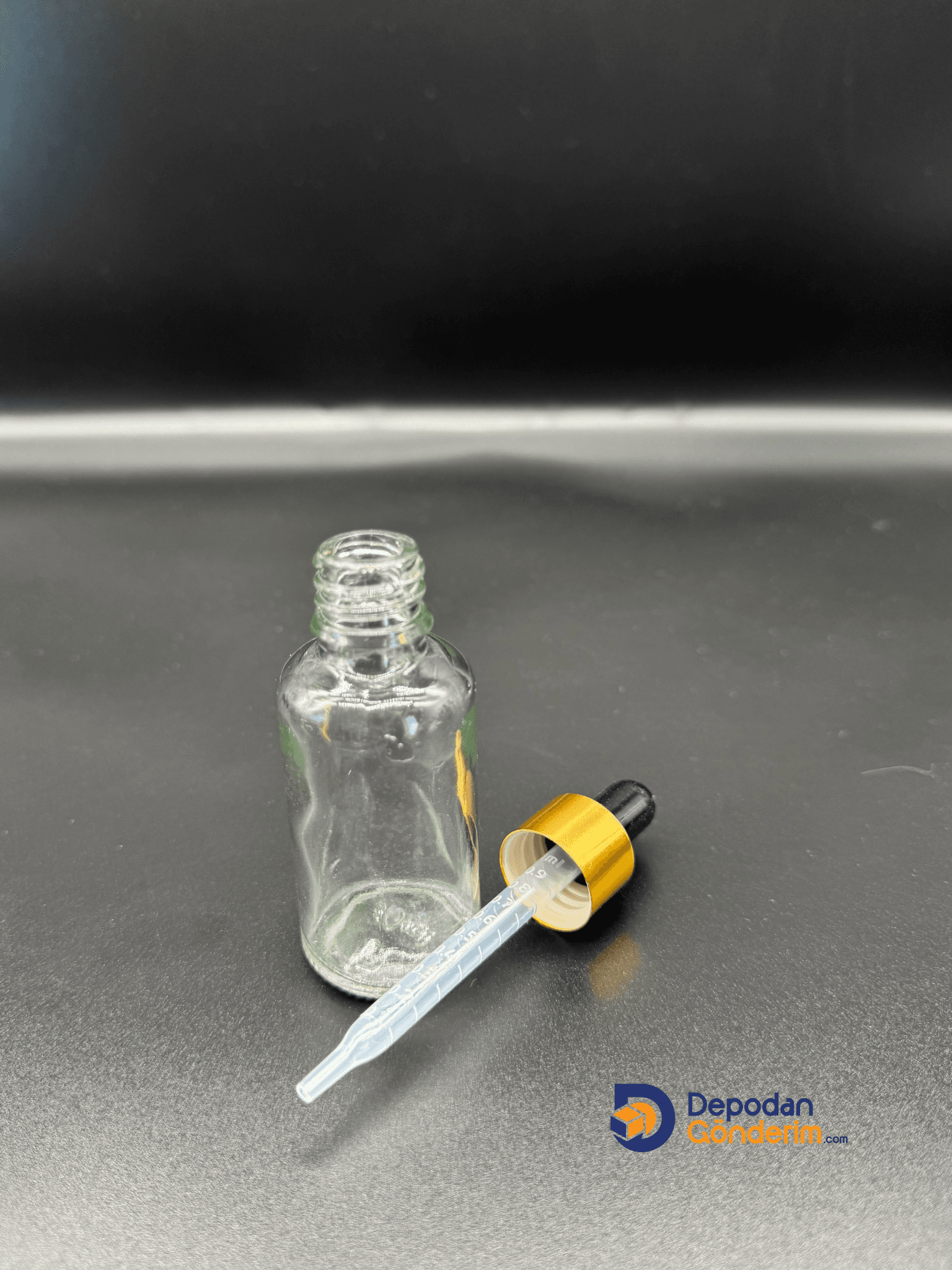 DP86 30cc PLASTİK DAMLALIKLI - METAL GOLD KAPAKLI ŞİŞE 