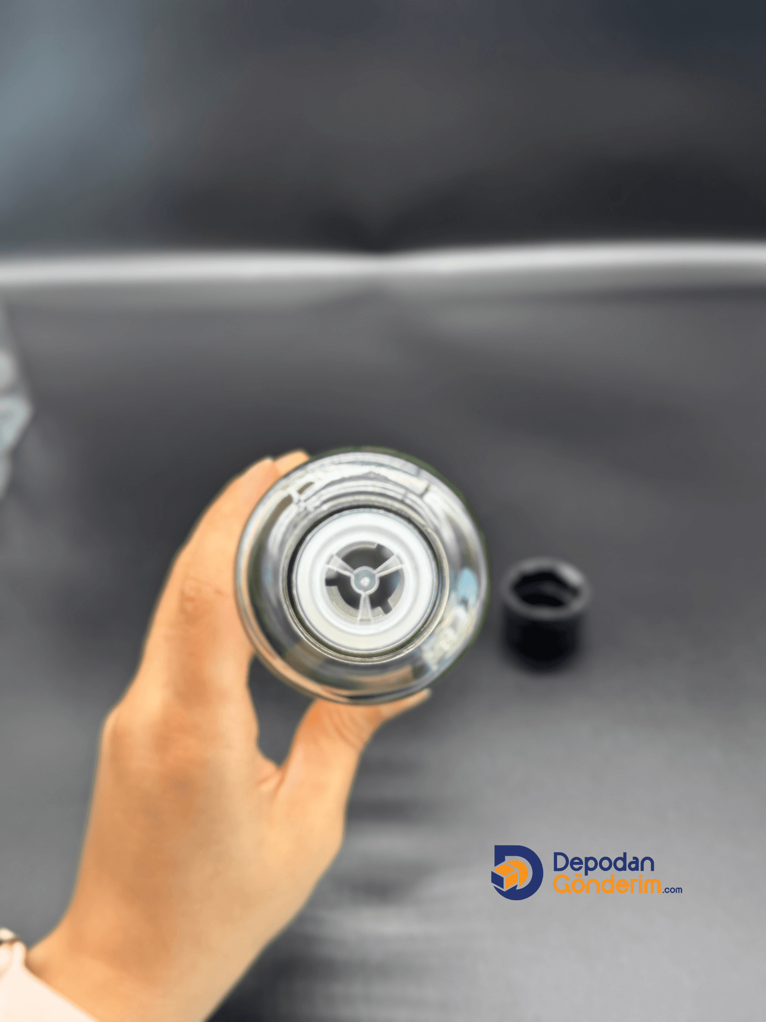 DP177 500cc Şeffaf Dorika Şişe (Siyah Kilitli Akıtıcılı Kapak) 
