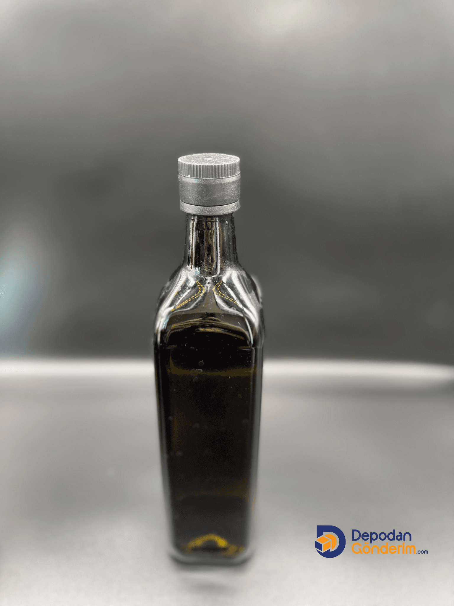 DP168 750ccYeşil Maraska Şişe (Siyah Kilitli Akıtıcılı Kapak) 