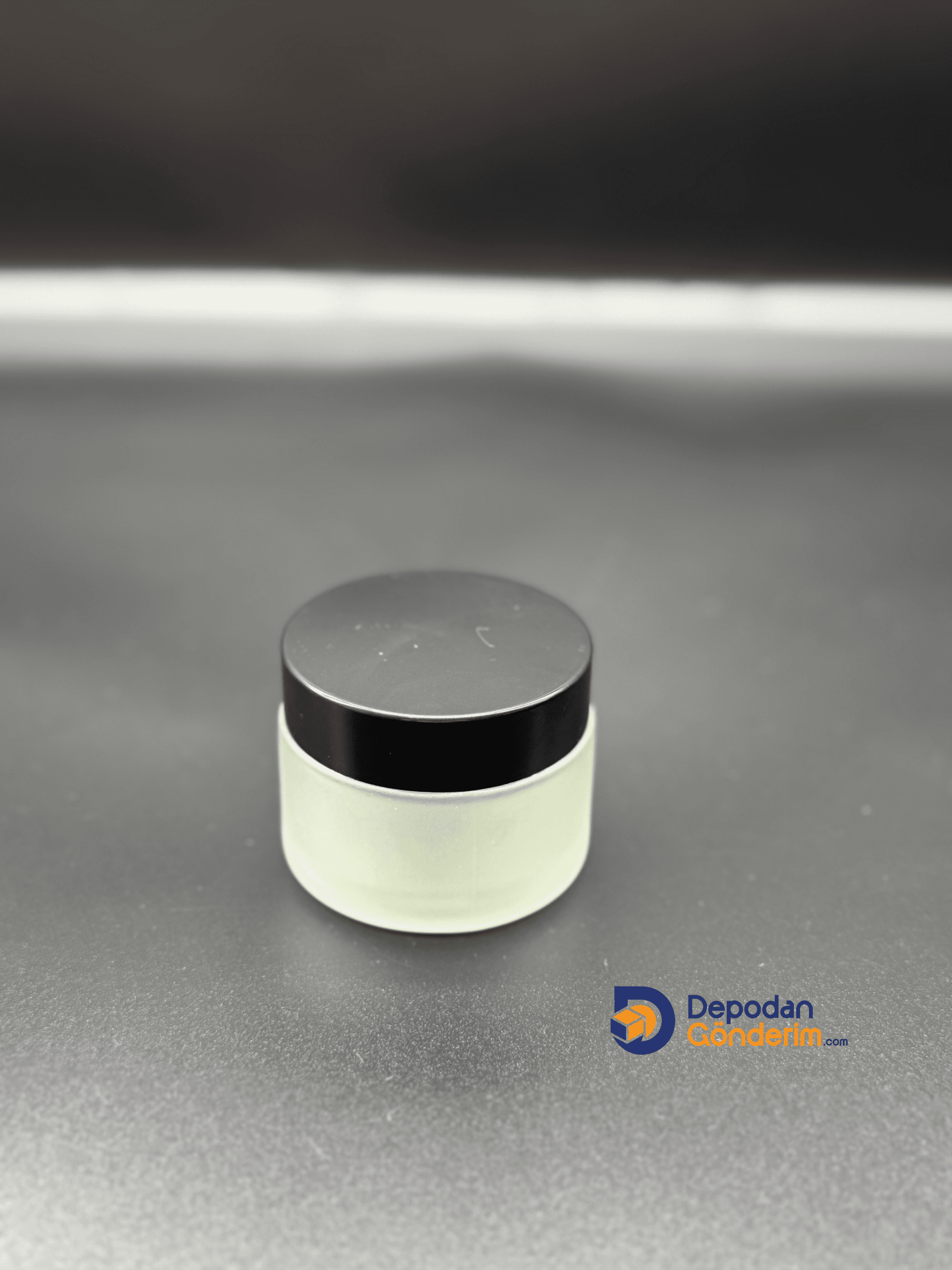DP62 50cc BUZLU KREM KAVANOZU SİYAH KAPAKLI 