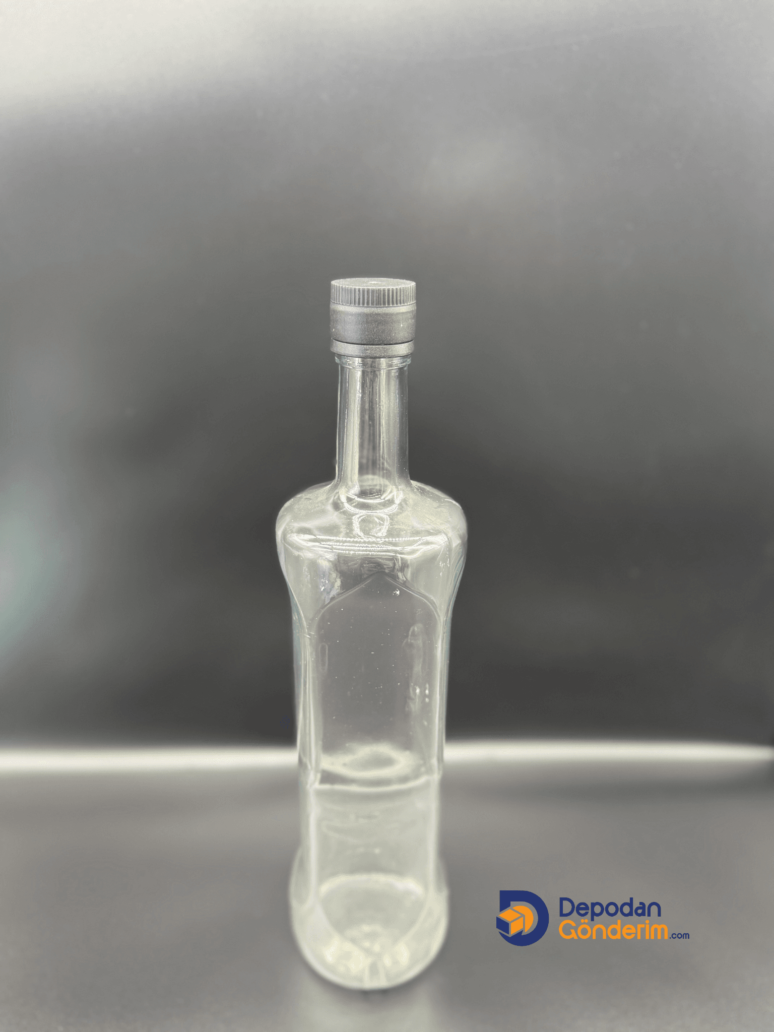 DP155 1000cc Şeffaf Dorika Cam Şişe (Siyah Akıtıcılı Kapak)