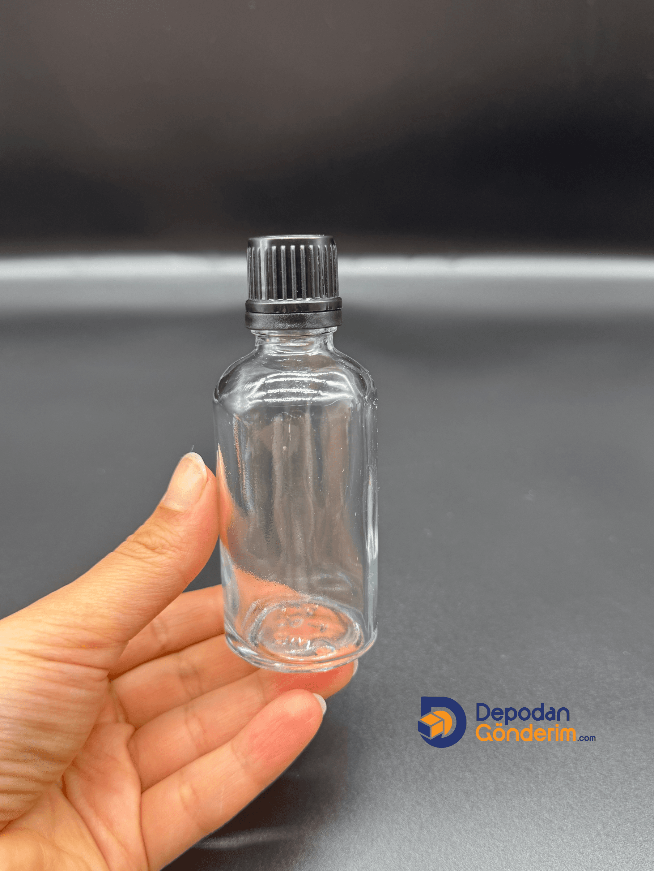 DP73 50cc ŞEFFAF ŞİŞE - SİYAH KİLİTLİ  KAPAKLI  