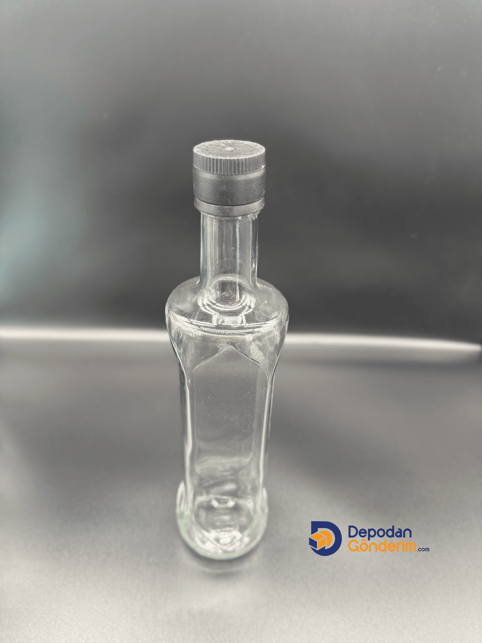 DP175 500cc Şeffaf Vezir Şişe (Siyah Kilitli Akıtmalı Kapak) 