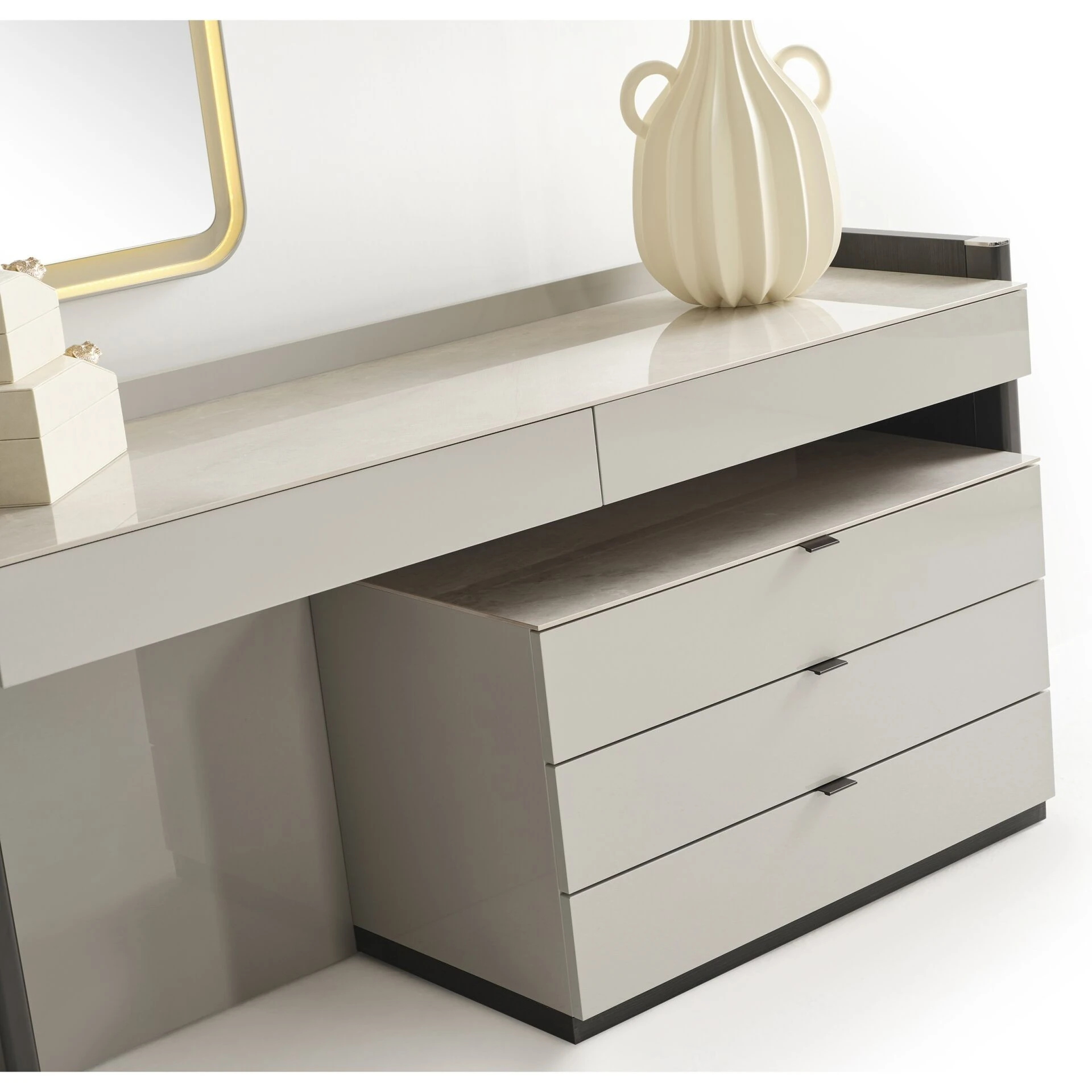 Moon Vol2 Dresser + Ayna