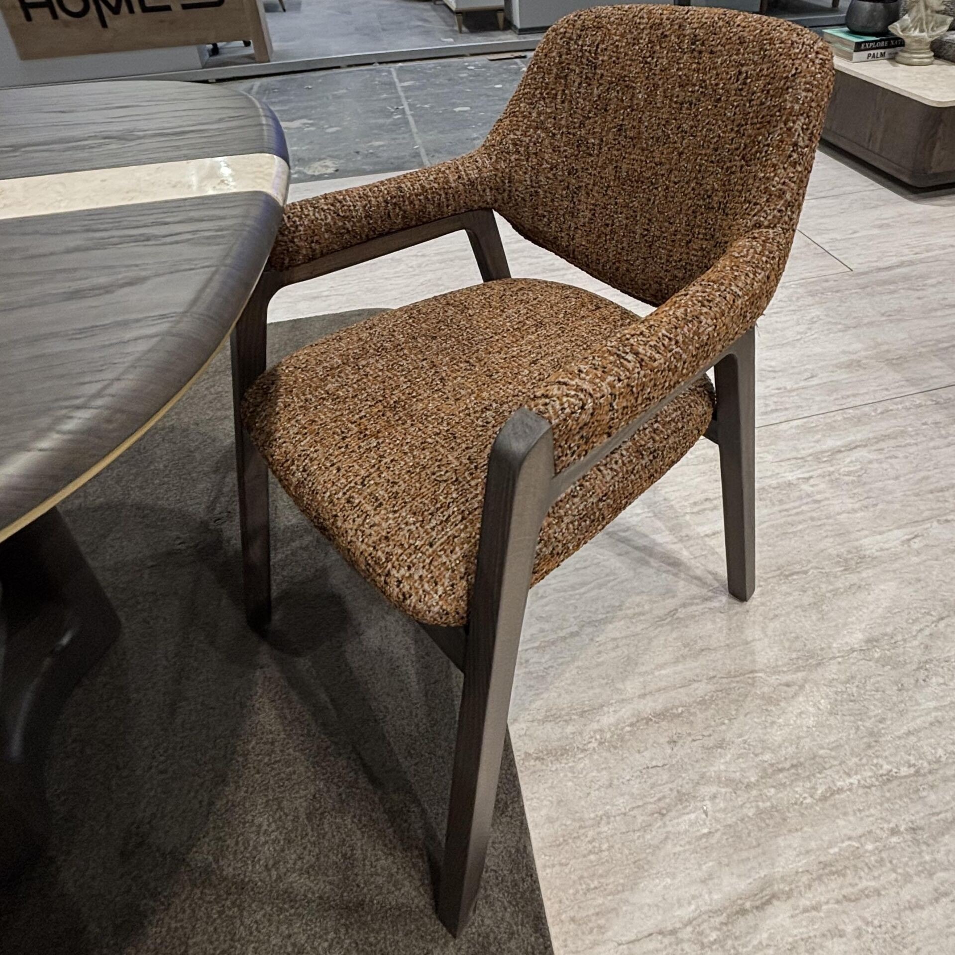 Fly Yemek Sandalyesi