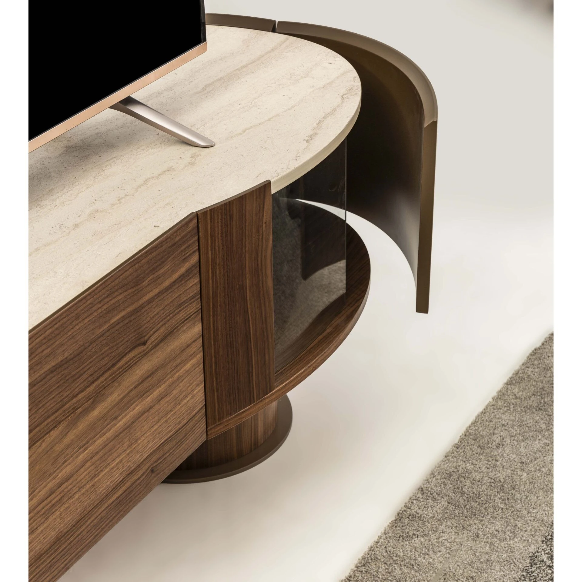 Otto Plus televizor vahidi