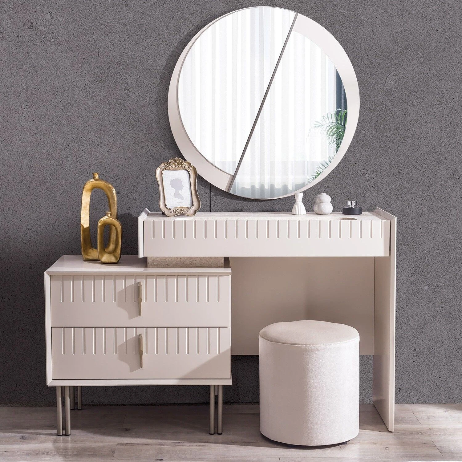 Tress Dresser + Ayna