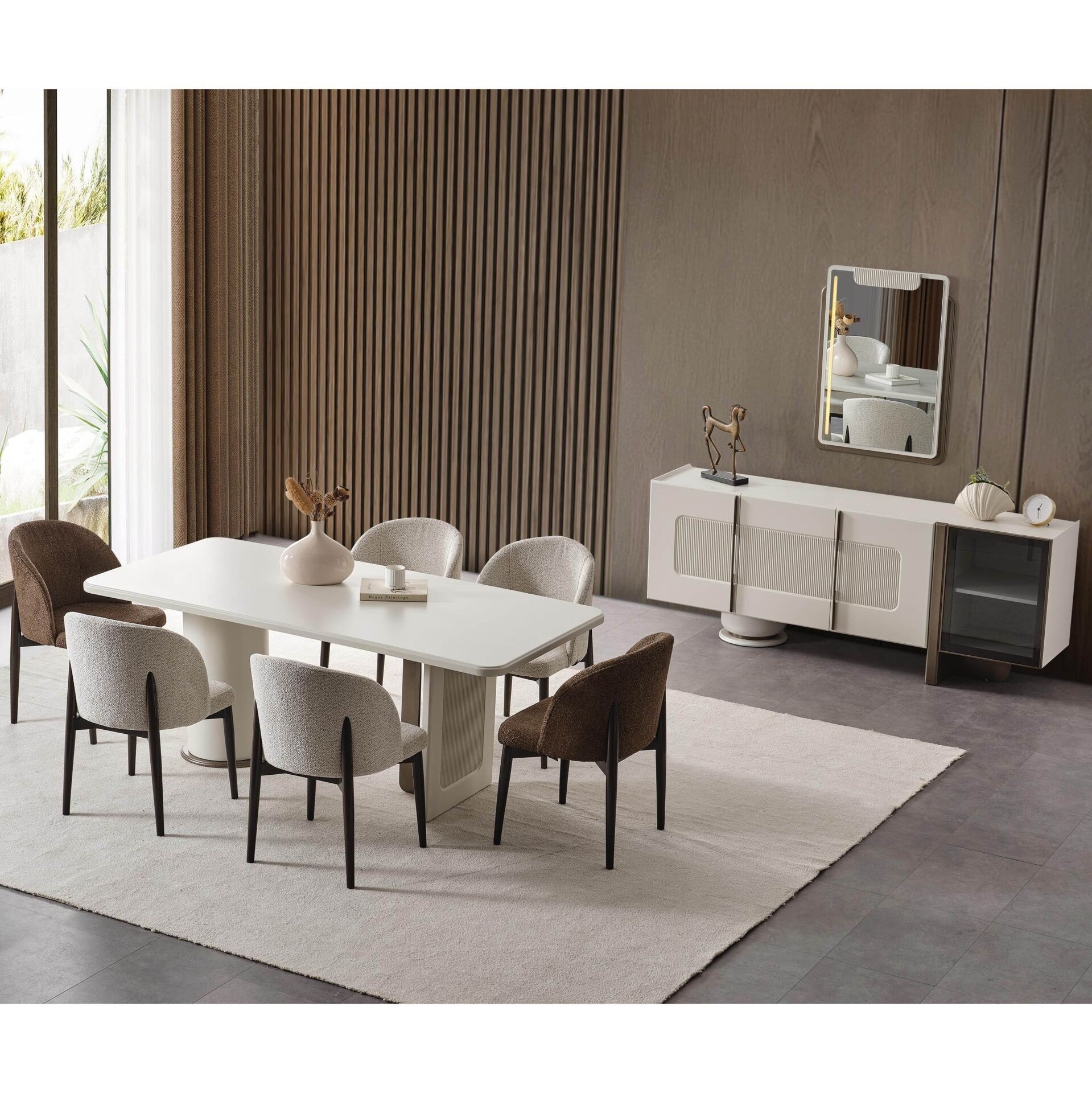 Cenova Yemek Masası