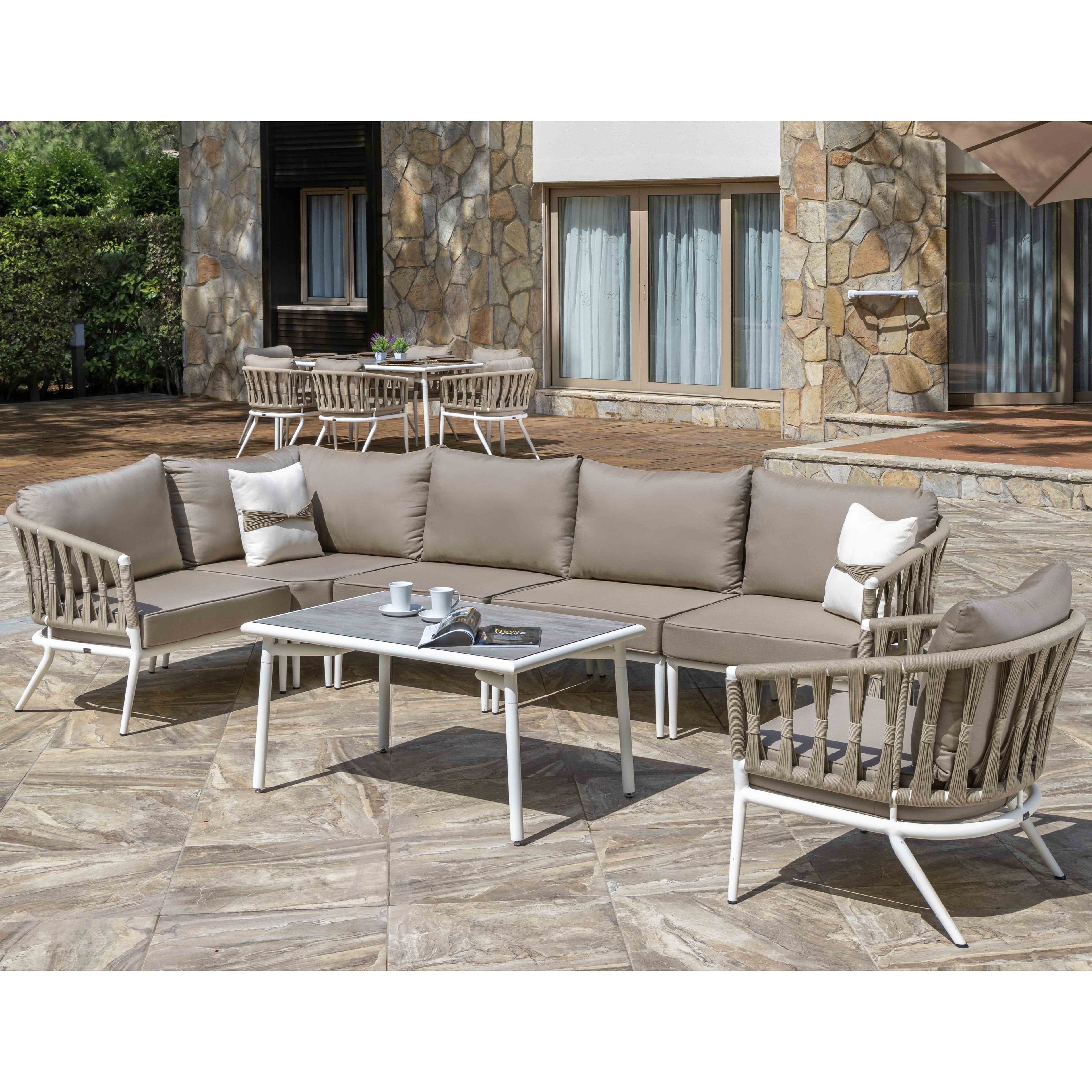Ewo Corner Set