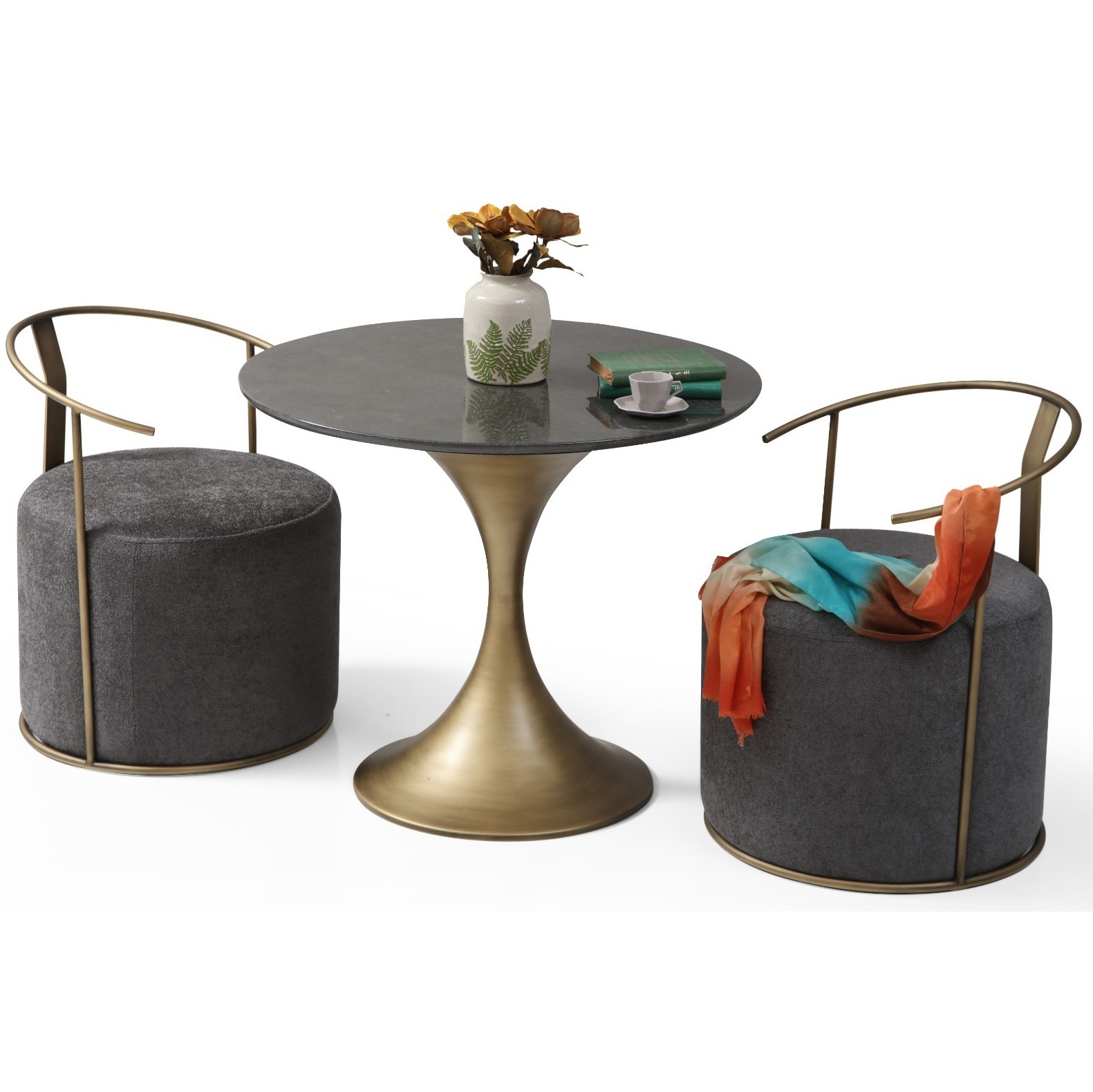 Huqqa Round Table