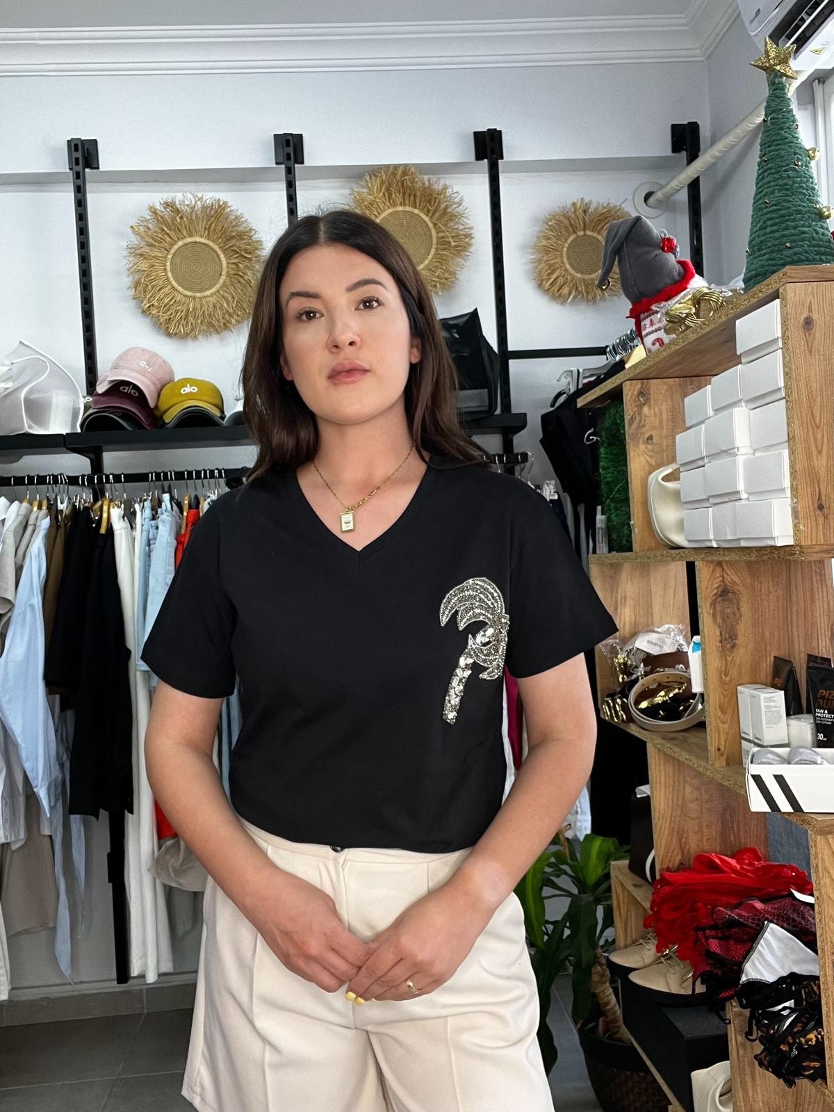 Palmiye Taşlı V Yaka Tshirt 