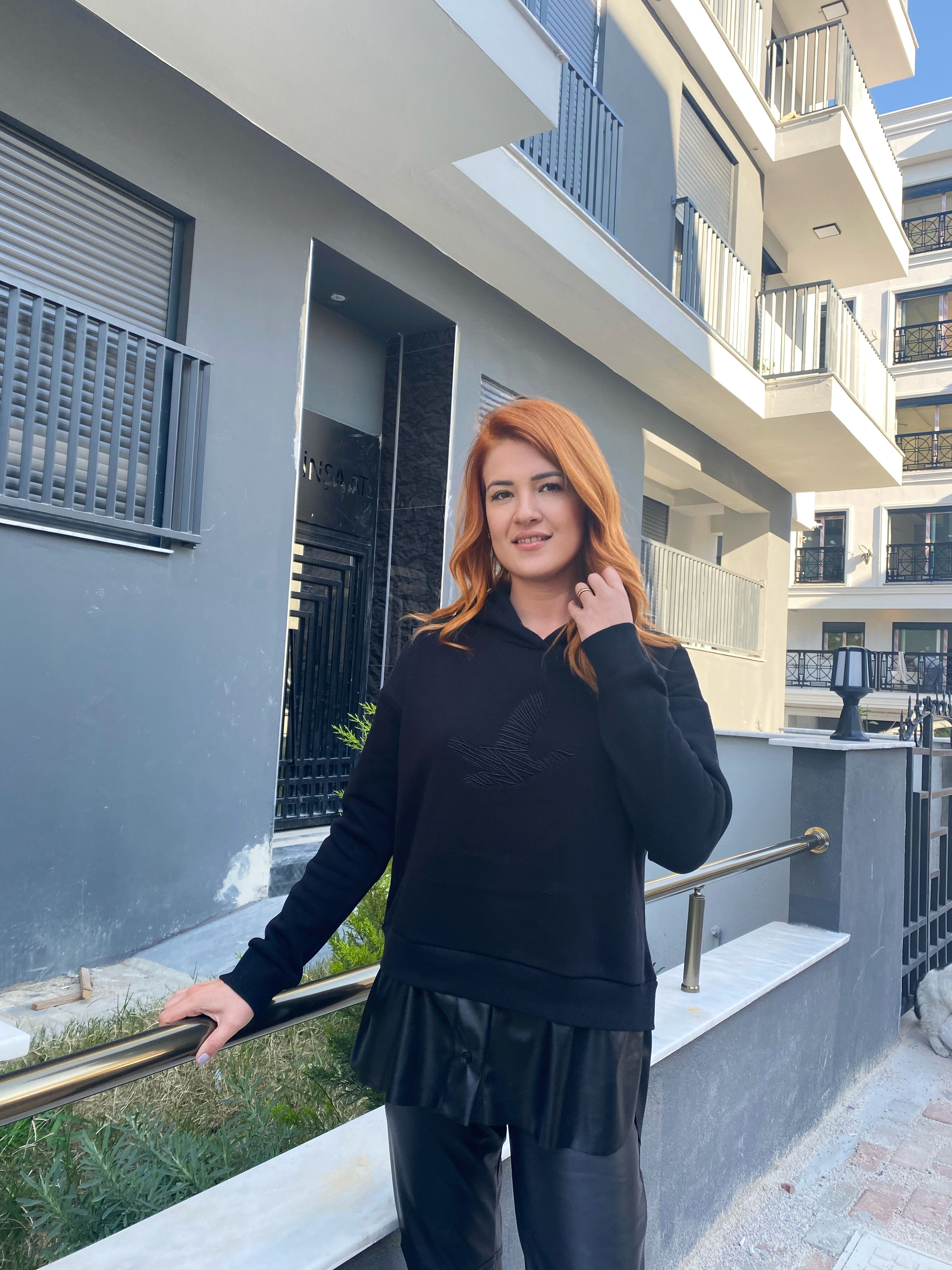 Orijinal marka etek deri detaylı sweat