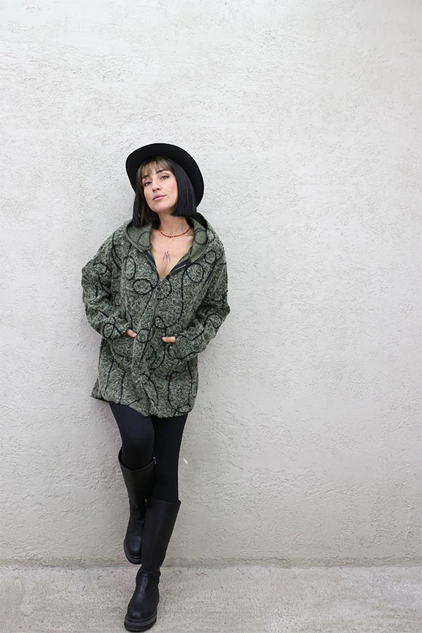 SUZİNELİ KEÇE KAP