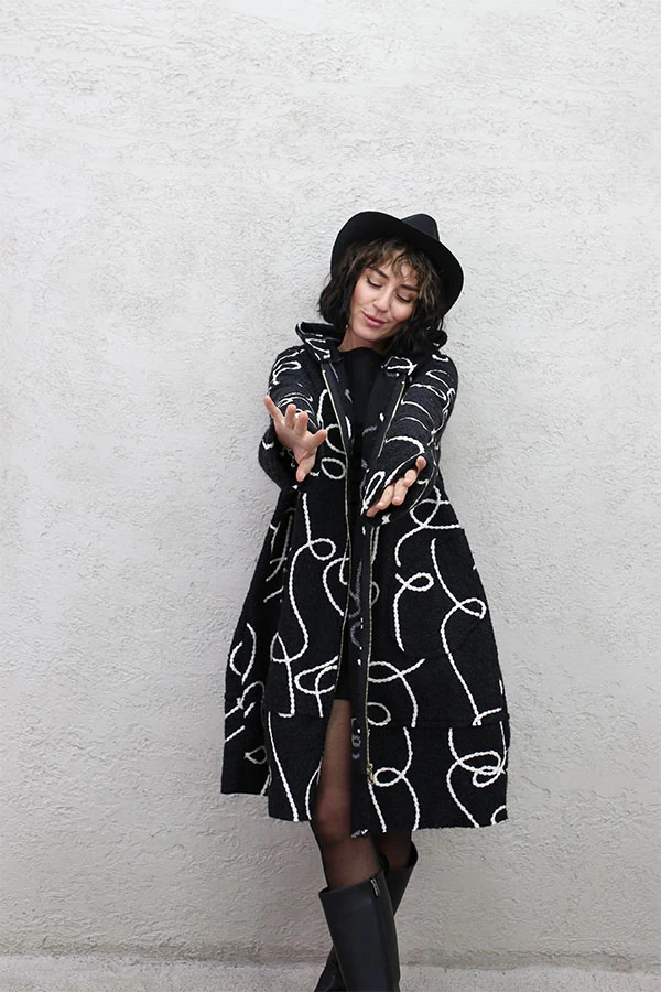 SUZİNELİ KAPŞONLU UZUN HIRKA KAP