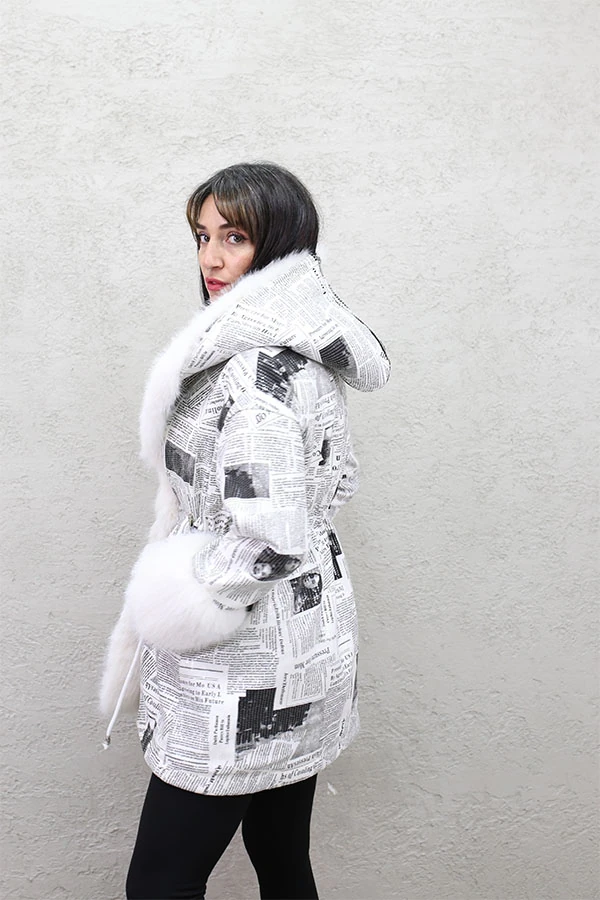 YAZI DESENLİ KAPŞONLU KÜRK