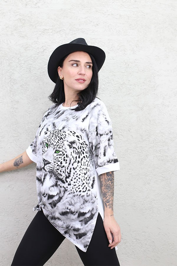 LEOPAR TAŞ İŞLEMELİ T-SHİRT BEYAZ