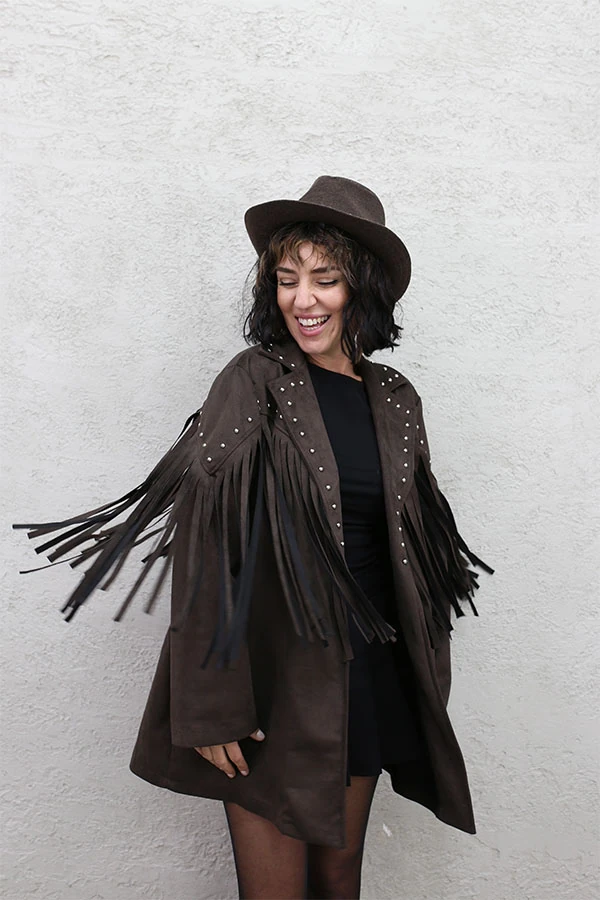 SAÇAKLI VE TROKLU NUBUK CEKET