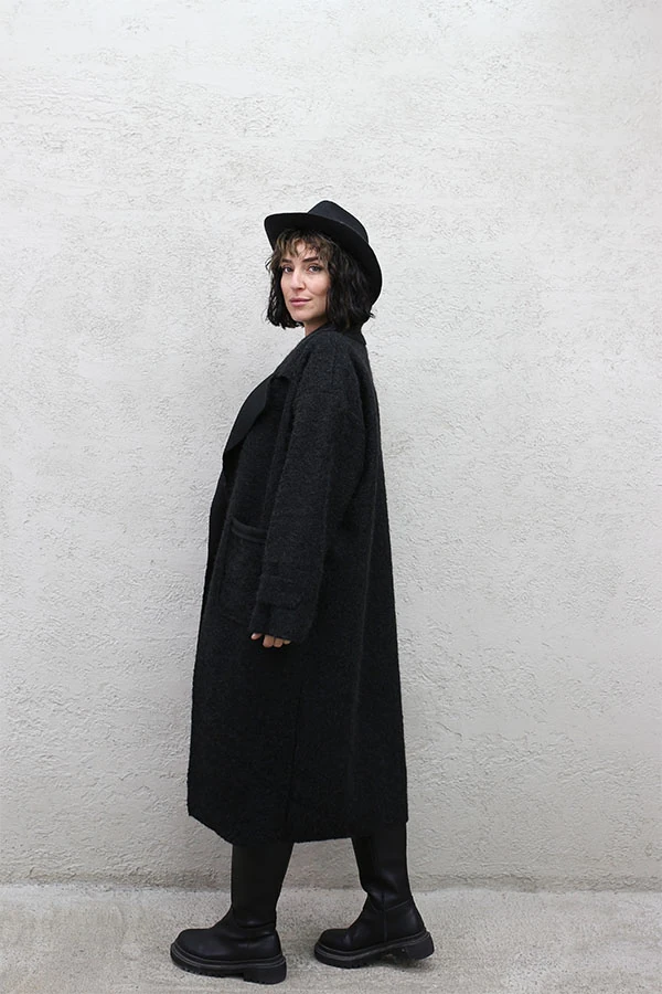 İTALYAN,YAKALI UZUN HIRKA