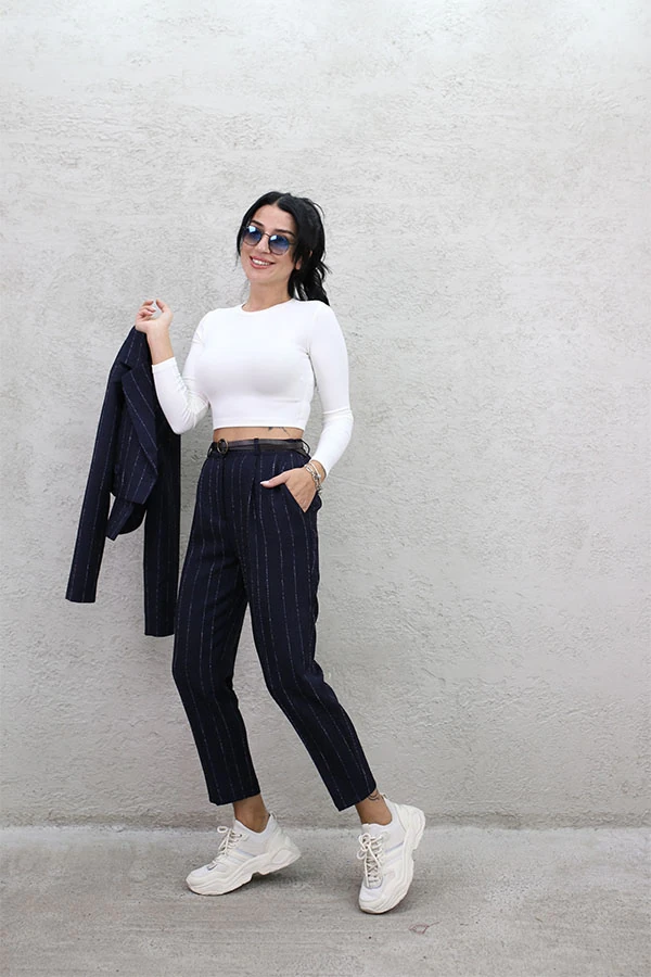 BİSİKLET YAKA CROP EKRU