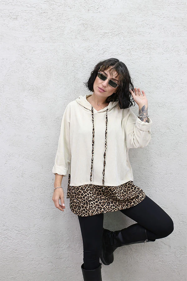 ALT LEOPAR GARNİ KAPŞONLU KADİFE SWEAT - BEJ