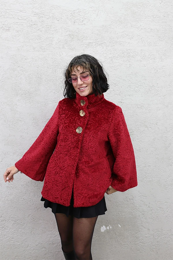 BÜYÜK DÜĞMELİ PELUŞ KABAN