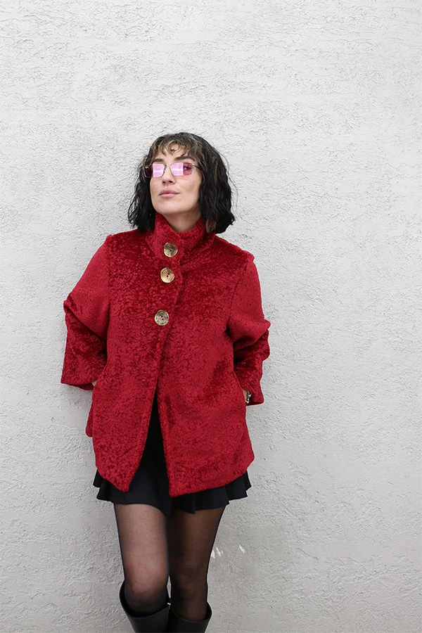 BÜYÜK DÜĞMELİ PELUŞ KABAN