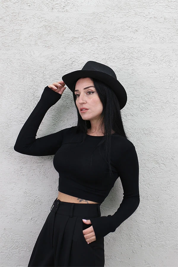 BİSİKLET YAKA CROP SİYAH