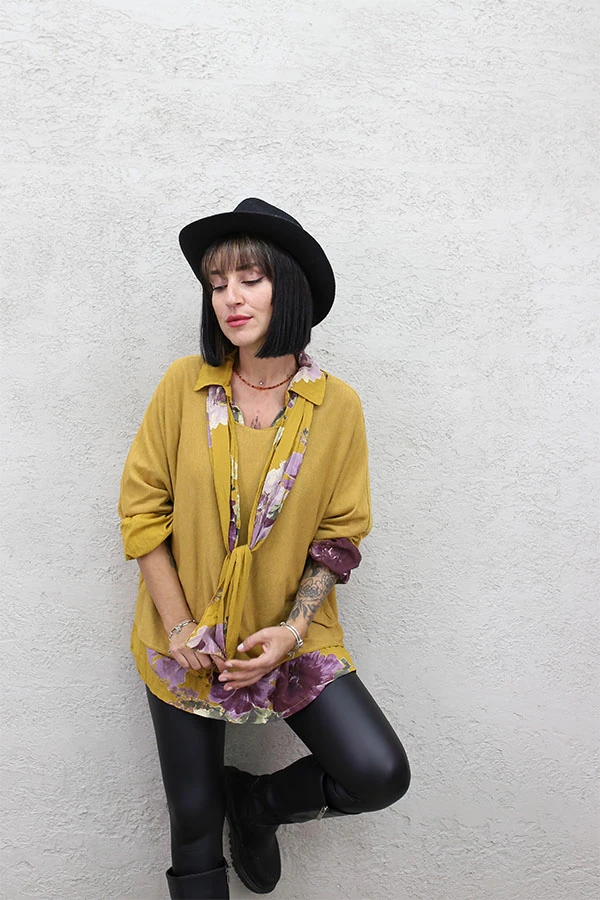 GÖMLEĞİ ÇİÇEK DESENLİ 3 LÜ BLUZ