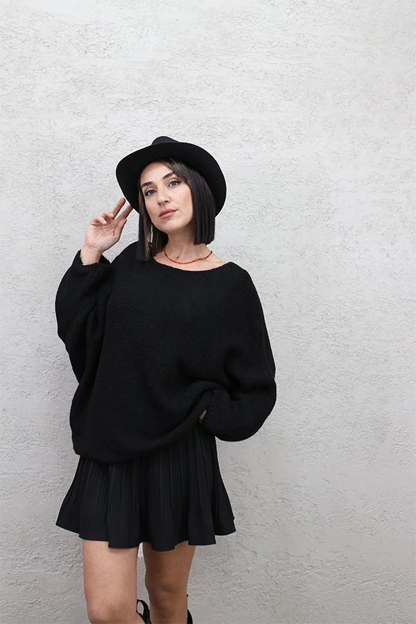 GENİŞ YAKALI TRİKO KAZAK