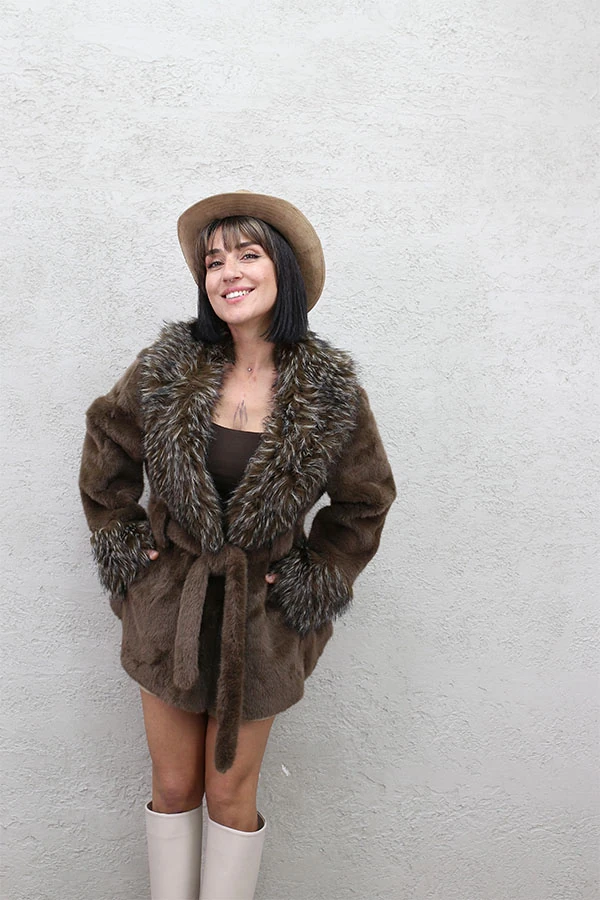 YAKA TÜYÜ UZUN İTHAL KÜRK