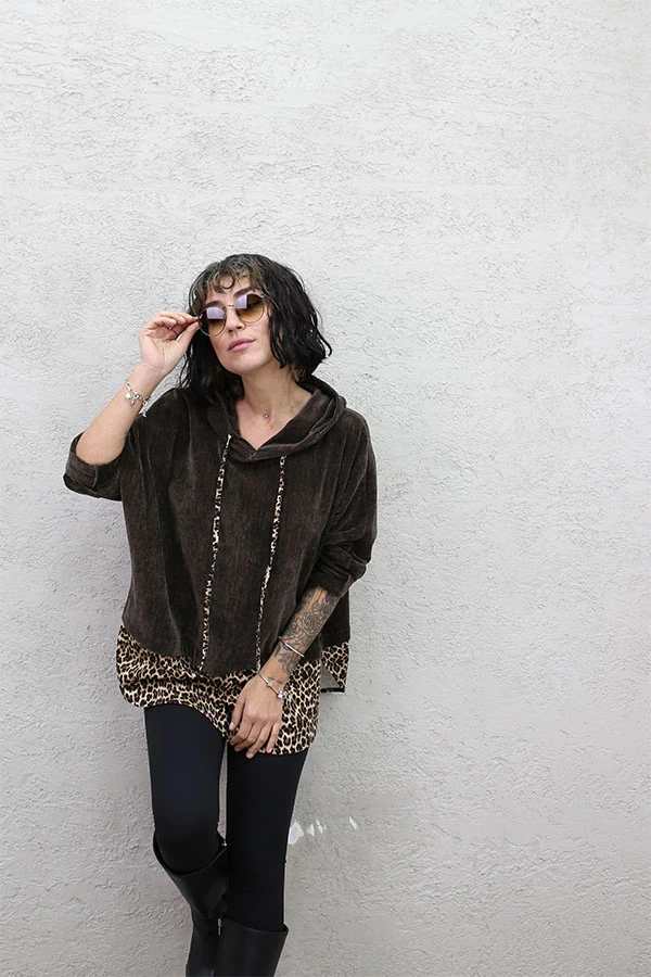 ALT LEOPAR GARNİ KAPŞONLU KADİFE SWEAT - KAHVE