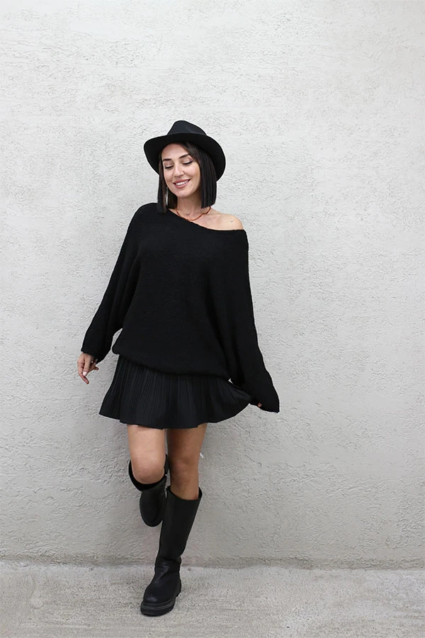 GENİŞ YAKALI TRİKO KAZAK