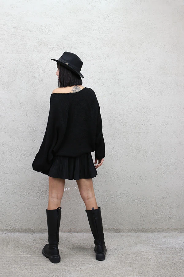 GENİŞ YAKALI TRİKO KAZAK