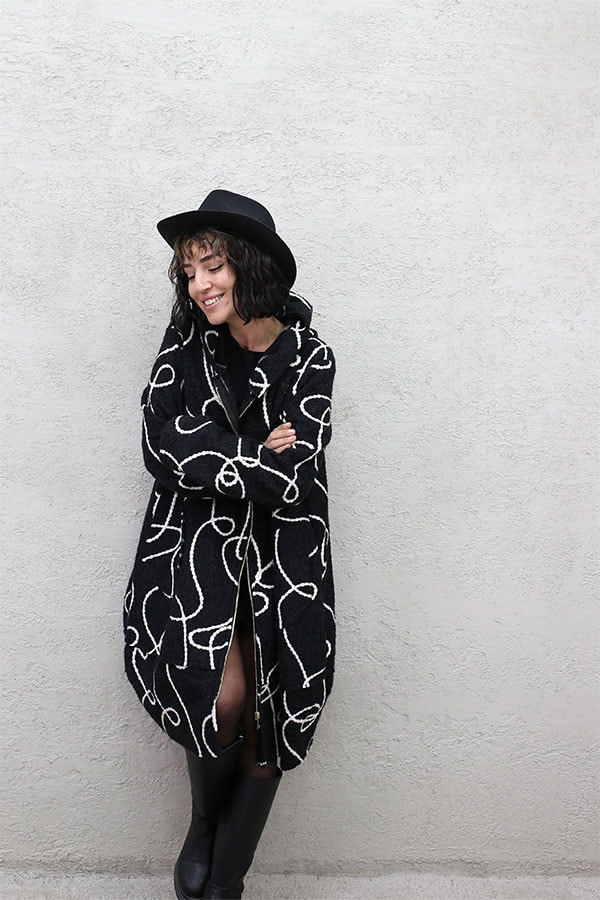 SUZİNELİ KAPŞONLU UZUN HIRKA KAP - SİYAH