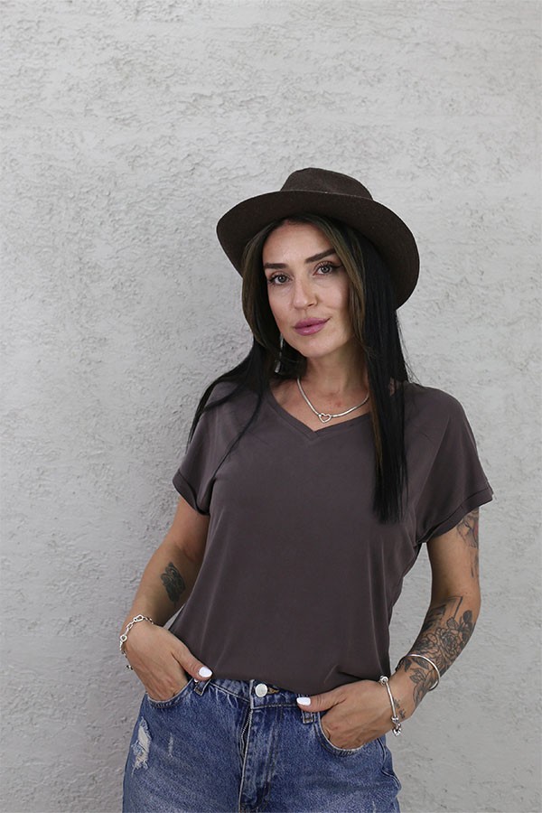V YAKA KOL KATLI MODAL T-SHİRT KAHVE