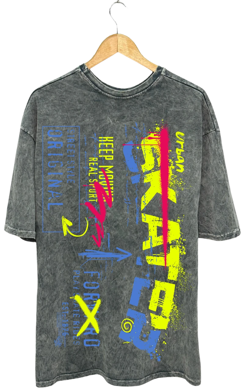 Skaters Graffi̇ti̇  T-Shi̇rt