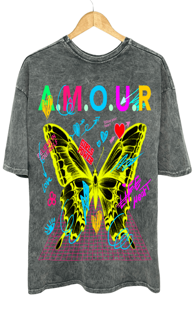 Amour Heart" T-shirt