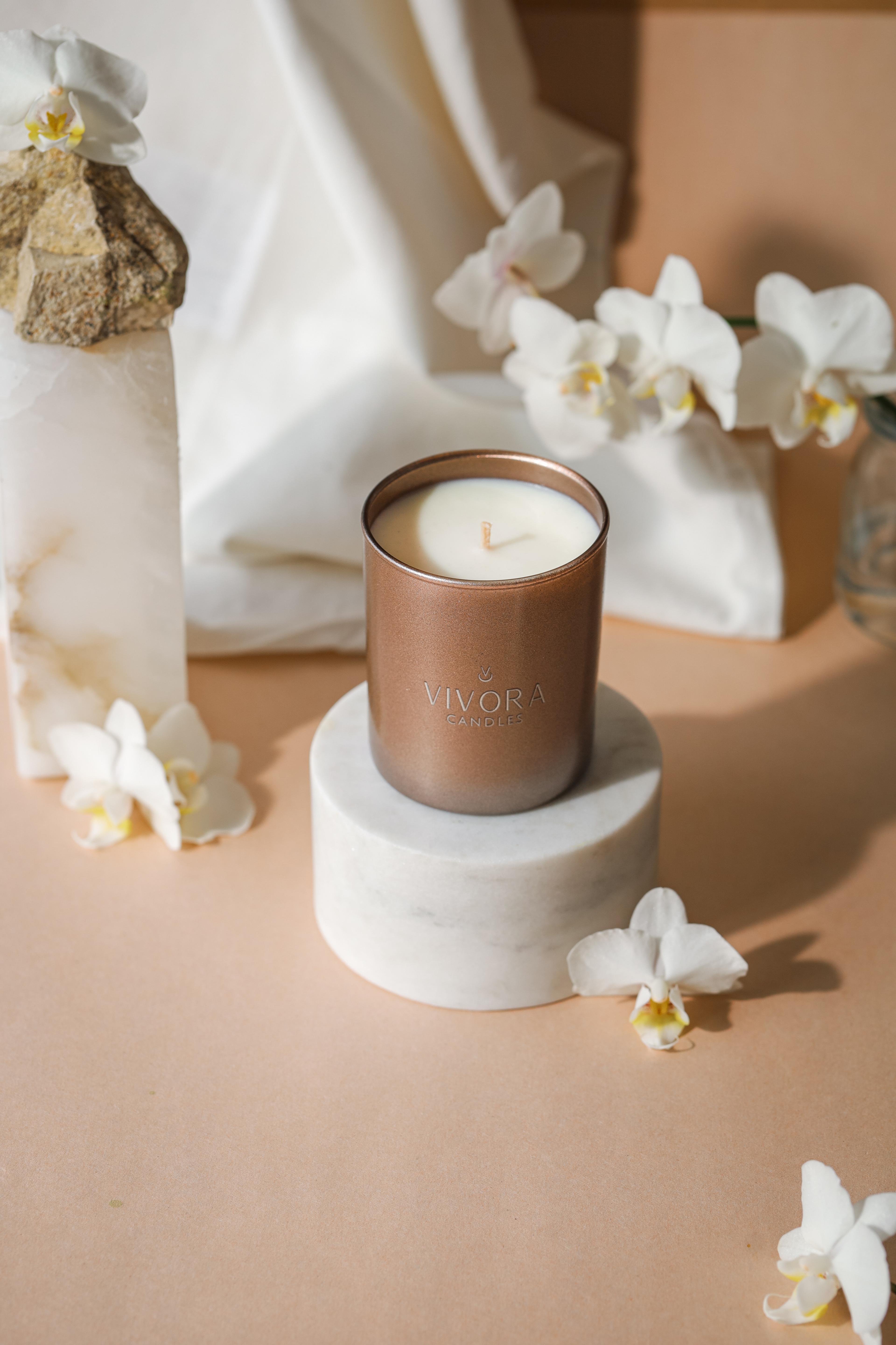 White Jasmin Cam Mum - Bronze Edition - Small