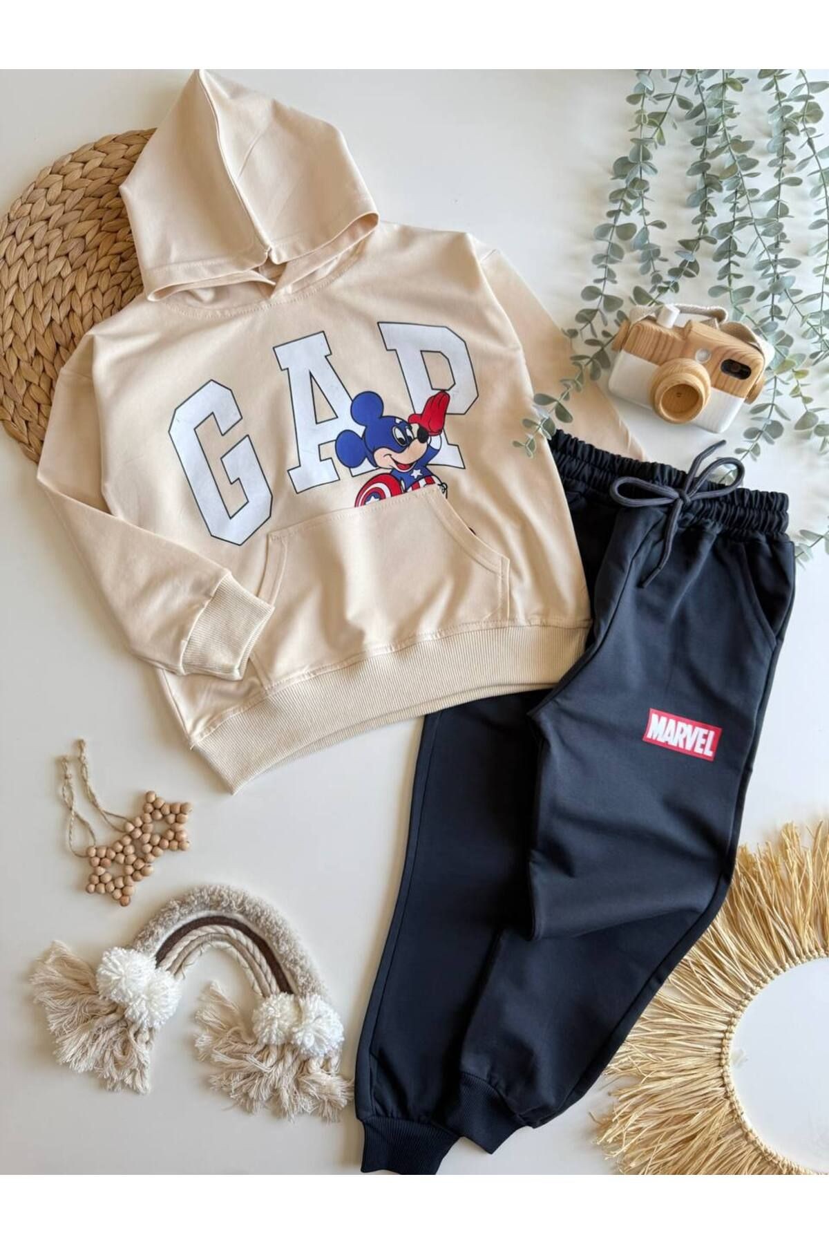 Unisex Kapişonlu Marvel Baskılı 2 İplik Alt Üst Takım