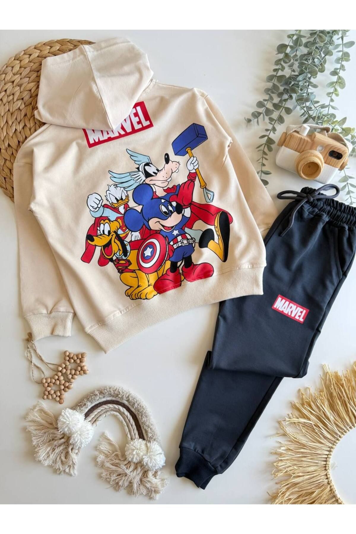 Unisex Kapişonlu Marvel Baskılı 2 İplik Alt Üst Takım